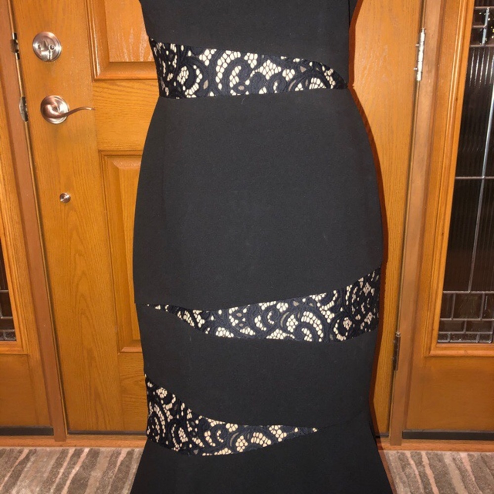 BCBGMAXAZRIA Black gown - Size 12 - Picture 3 of 8